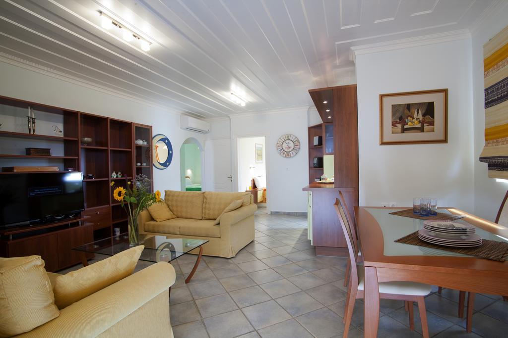 Exanthia Villas Exteriör bild